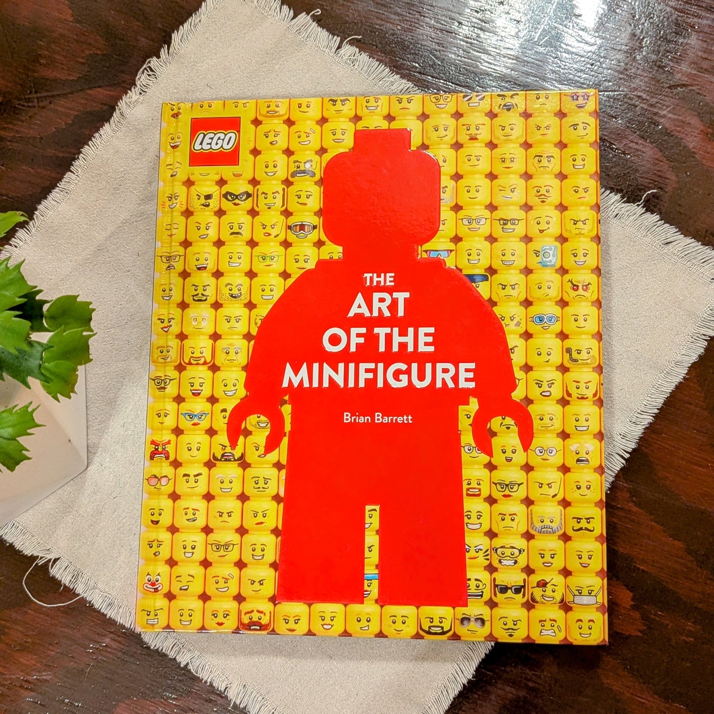 GB The Art of the Minifigure