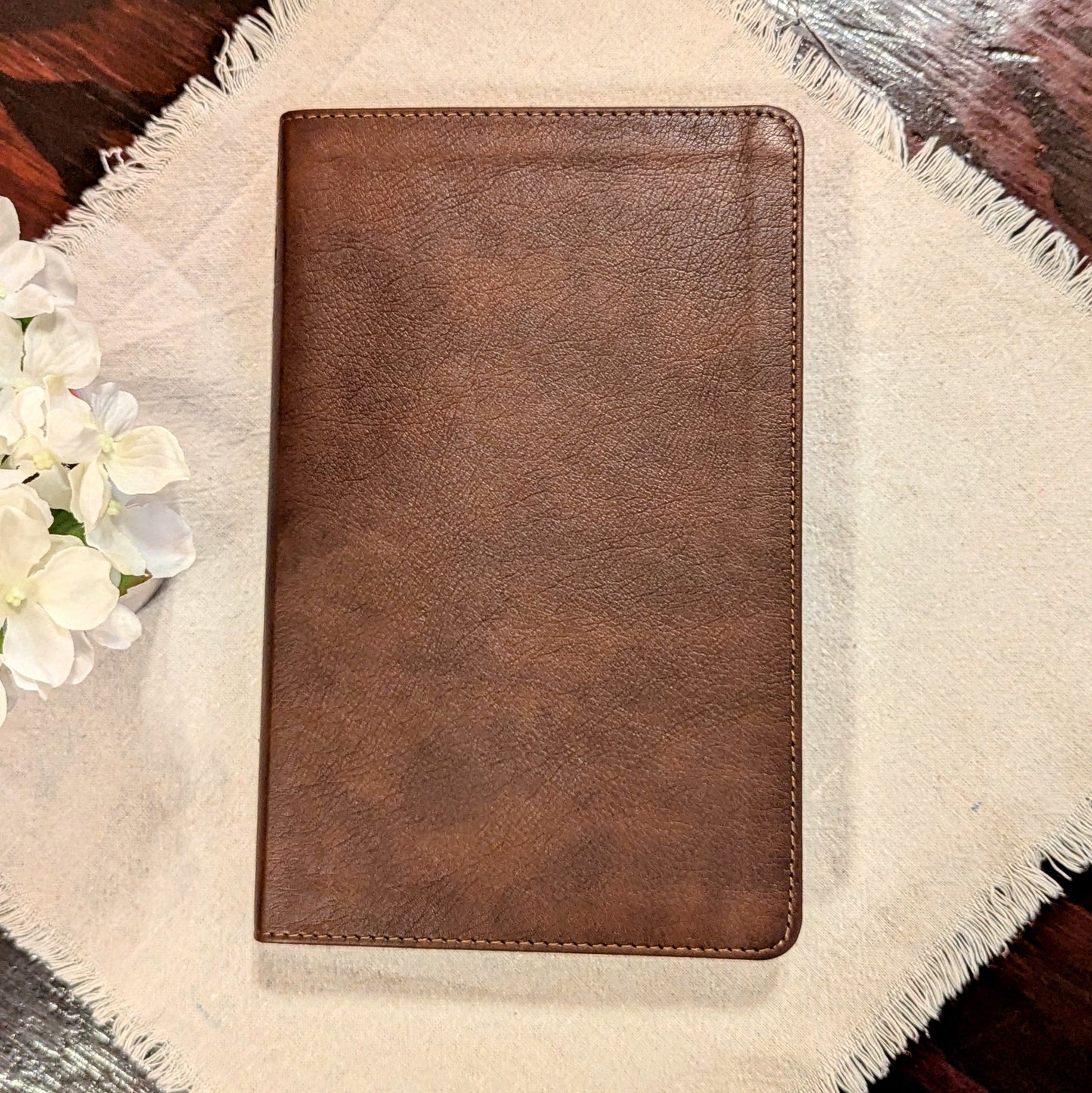 NLT Thin Reference Bible