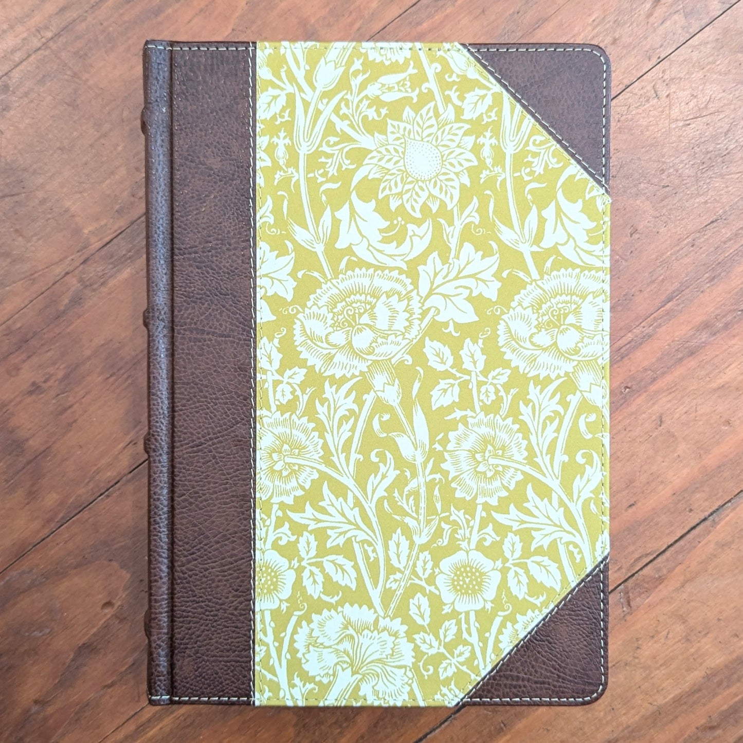 GB ESV Large Print Single Column Journaling Bible (antique floral design)
