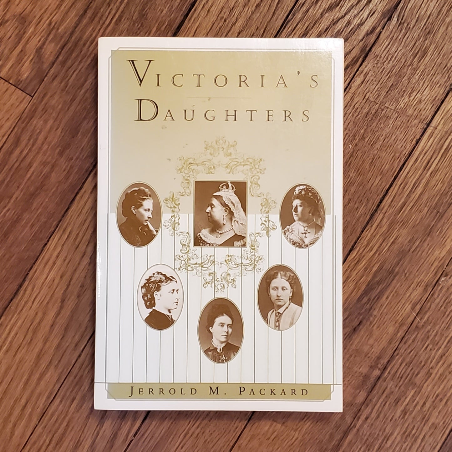 GB - Used Victoria's Daughters