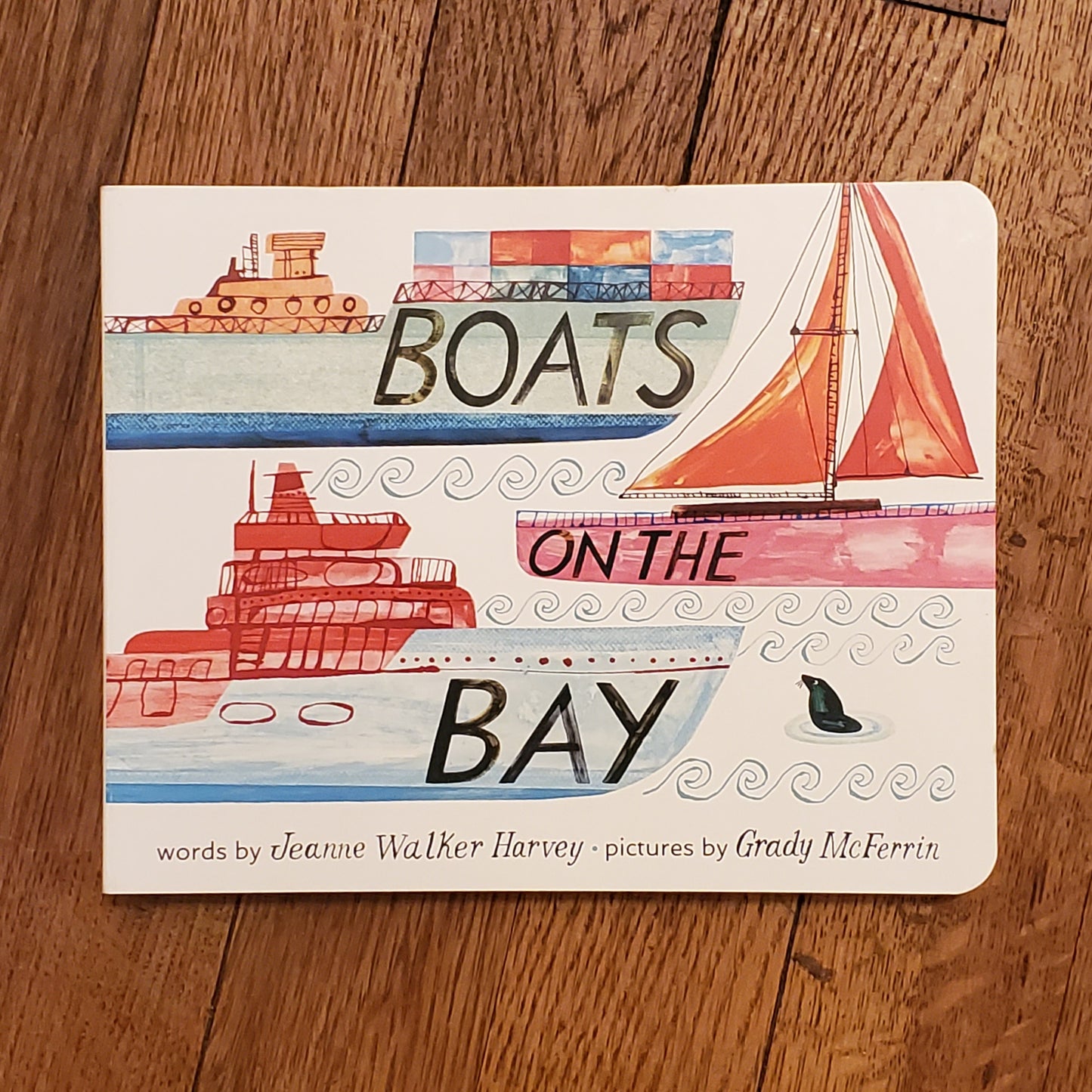 GB Board Book - Boats on the Bay