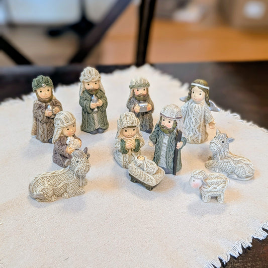 Resin Knitted Nativity Set (11 pc)