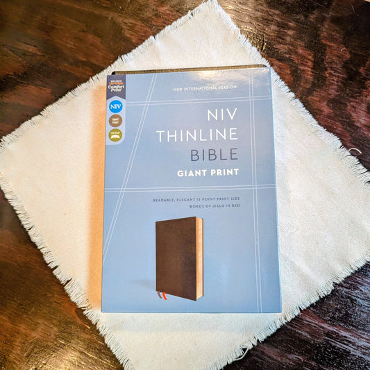 NIV Thinline Bible Giant Print Bonded Leather Black